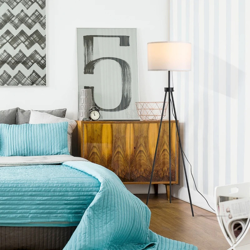 Moderne hohe Boden-Leseleuchte mit Fußschalterpedal