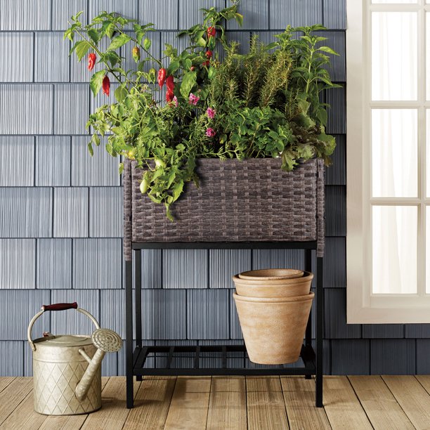 Pflanzkasten aus Rattan für den Innen- und Außenbereich mit darunterliegendem Werkzeugregal und stabilem, erhöhtem Arbeitsbereich, 71,1 cm H